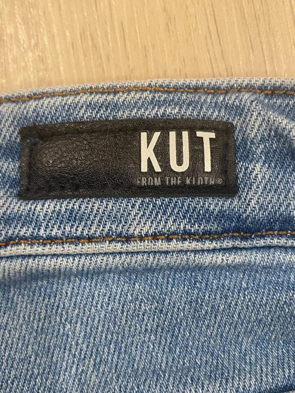 Kut From The Kloth High Rise Button Fly Ankle Jeans Raw Hem Size 4
